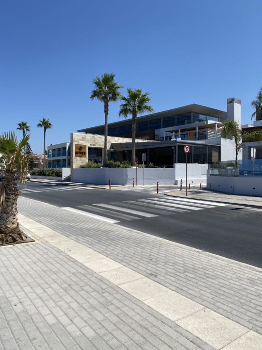 Außenansicht Ikones Seafront Luxury Suites