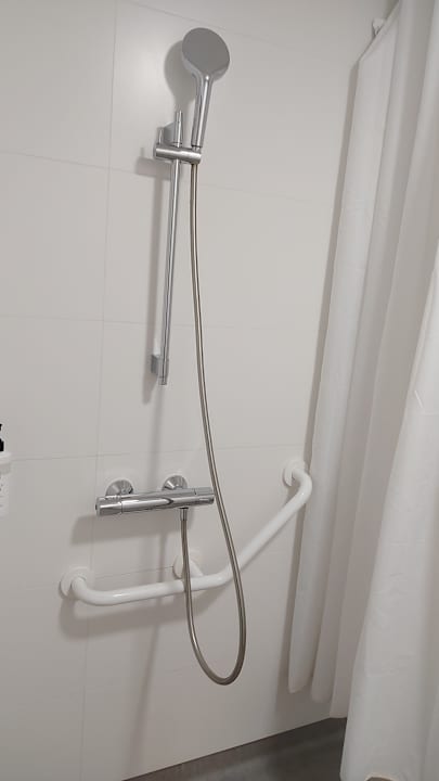 Zimmer easyHotel Paris Charles de Gaulle Villepinte