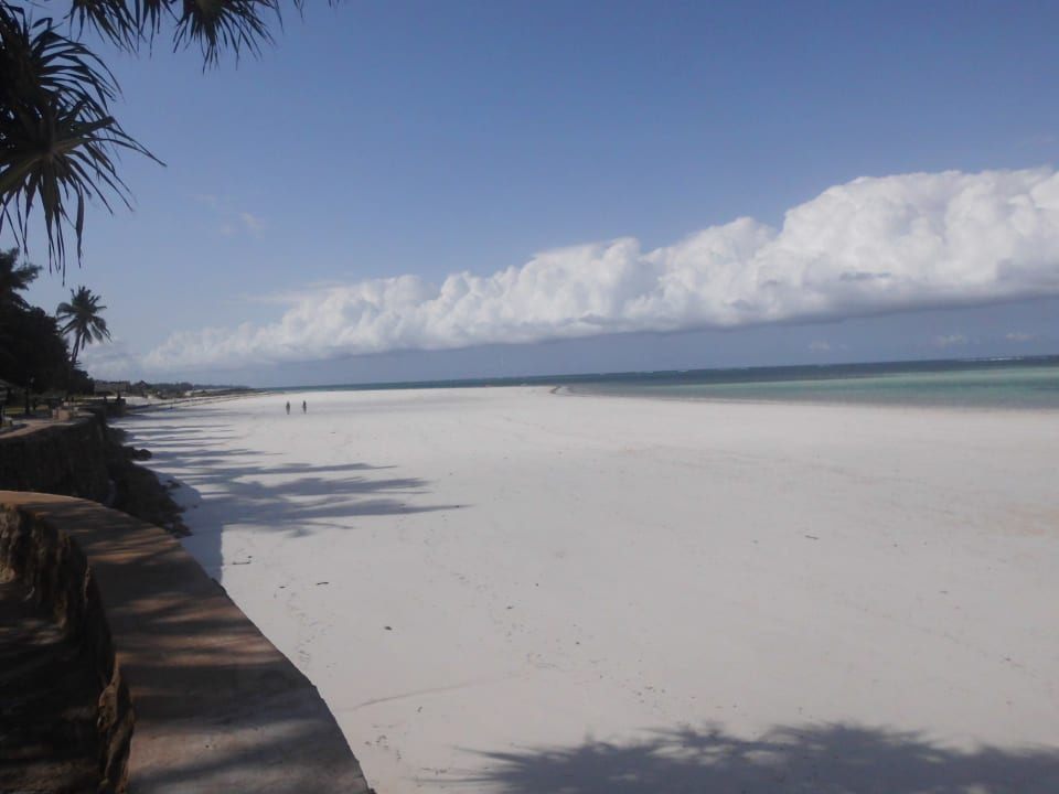 Strand bei Ebbe Neptune Village Beach Resort & Spa