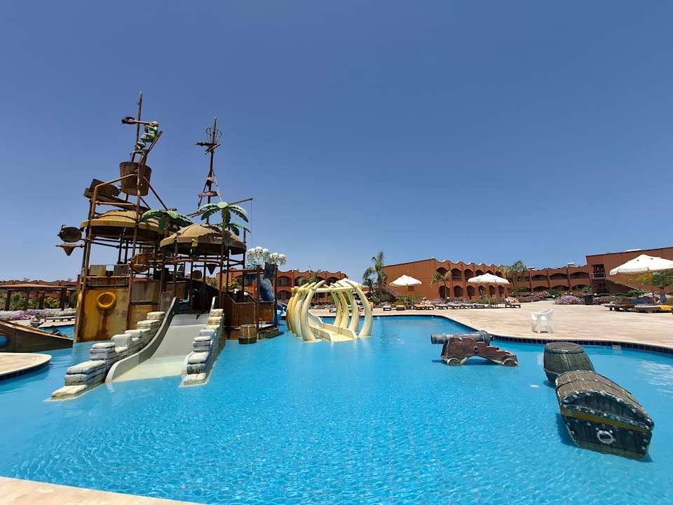 Pool Three Corners Happy Life Beach Resort