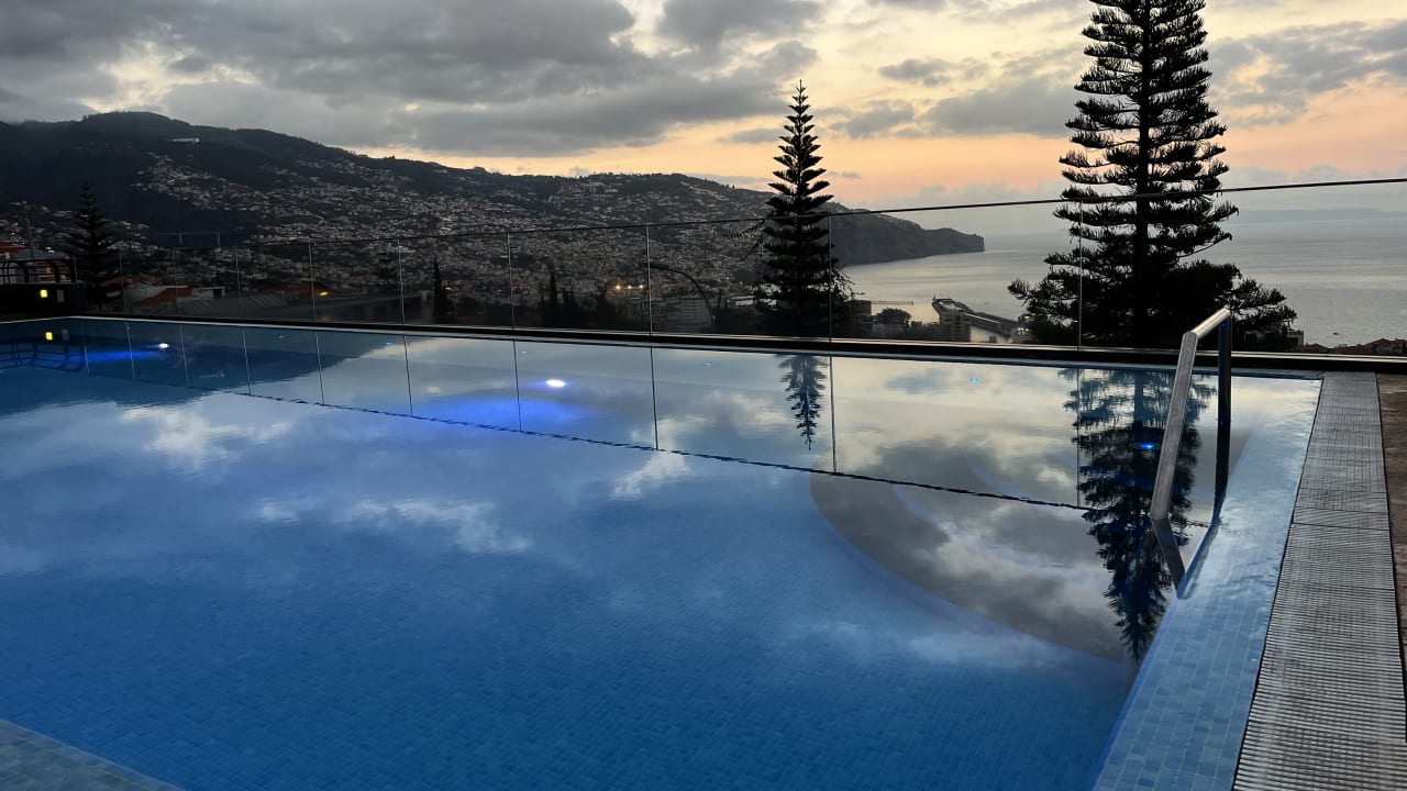 Pool Hotel Madeira Panoramico