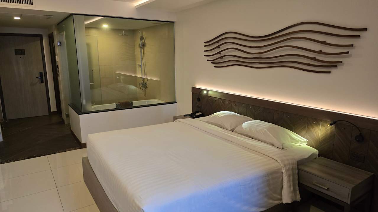 Zimmer Blackwoods Hotel Pattaya