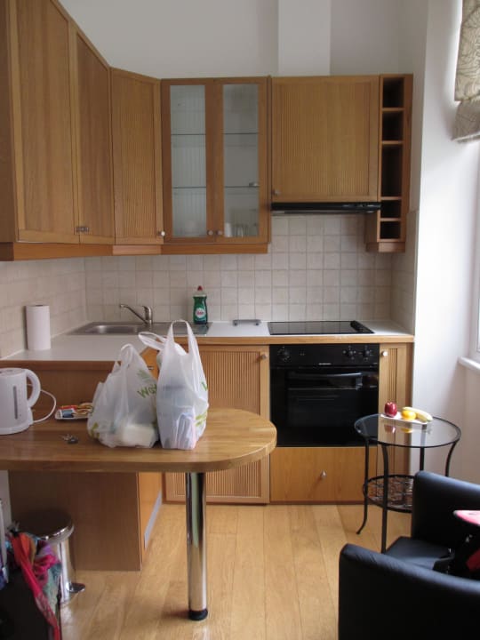 Large Studio - Küchenbereich Studios 2 Let Serviced Apartments - Adults only