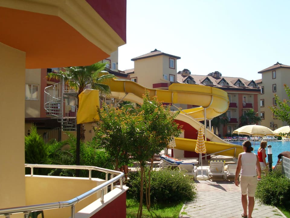 Blick in Richtung Pool Hotel Orfeus Park