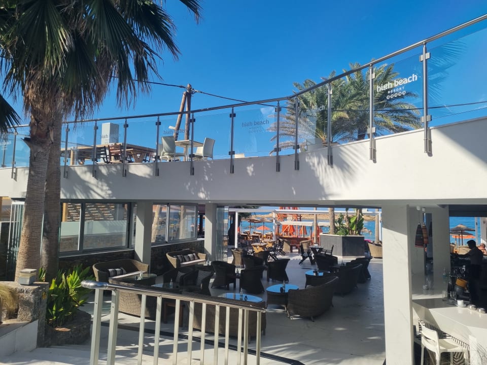 Gastro High Beach Resort