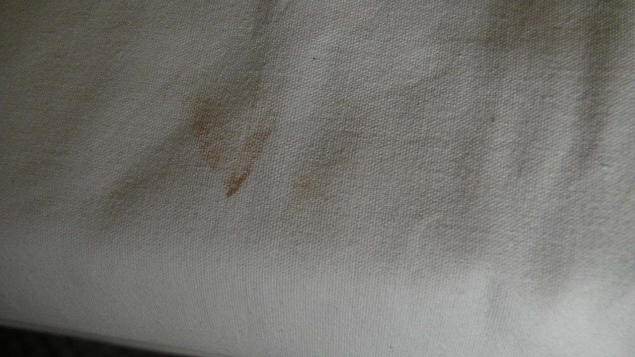 Flecken auf dem Bettlacken Hotel Arena