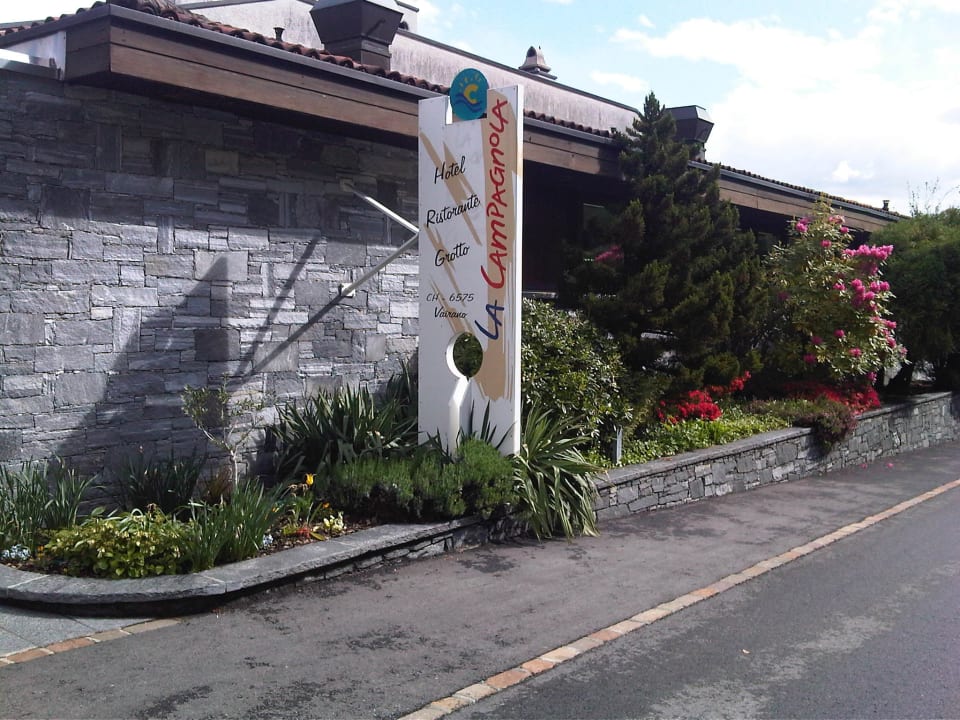 Eingang Hotel La Campagnola