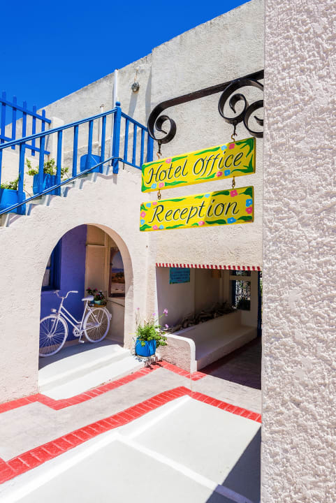 Außenansicht Hotel Nissia Kamares