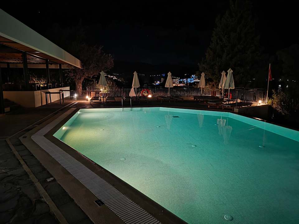 Pool Lindos Mare, Seaside Hotel