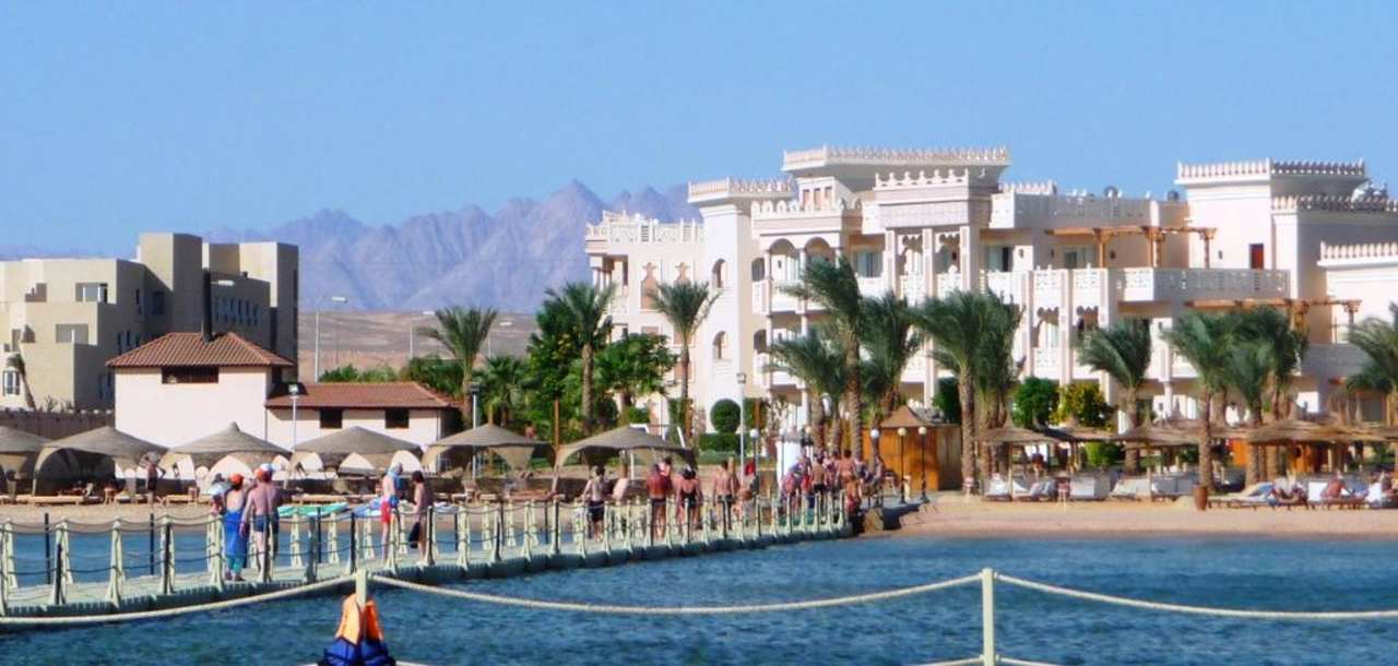 Steg zum Korallenriff Pickalbatros Palace Resort