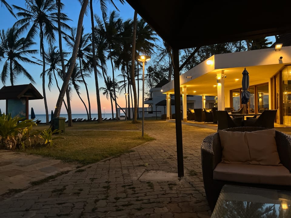Außenansicht Hotel Kenya Bay Beach