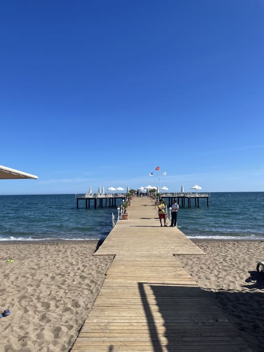 Strand Royal Wings Hotel