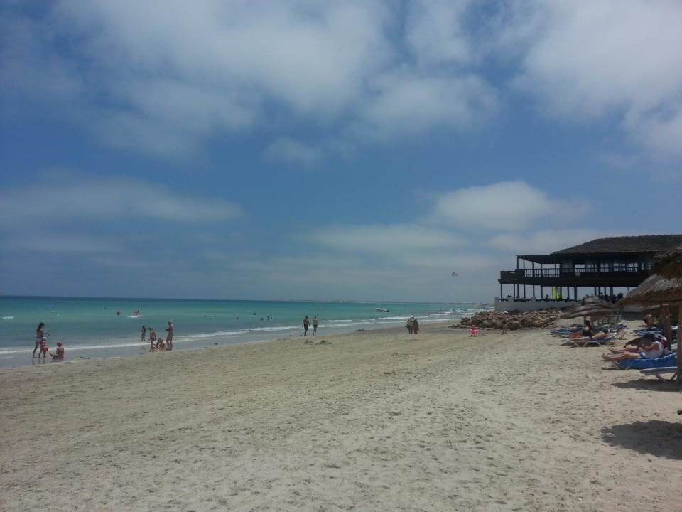 Beach and bar Caribbean World Thalasso Djerba