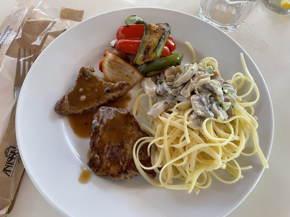 Gastro Anissa Beach & Village