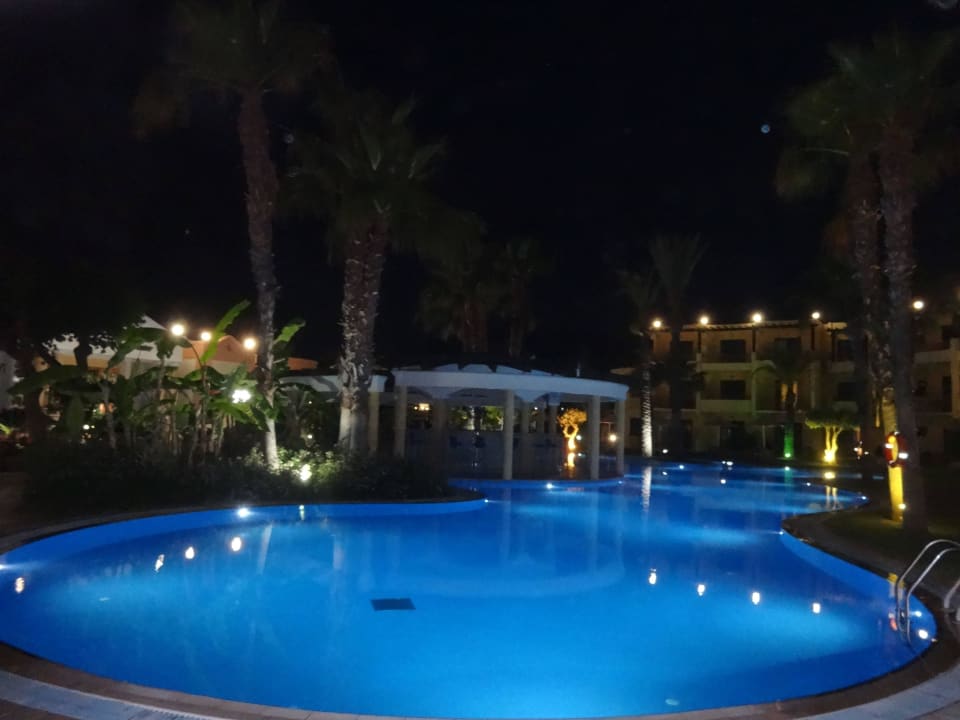 Poolanlage Atrium Palace Thalasso Spa Resort & Villas