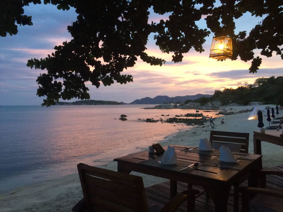 Edgewater Restaurant direkt am Strand (abends) SAii Koh Samui Villas (adult only 12+)