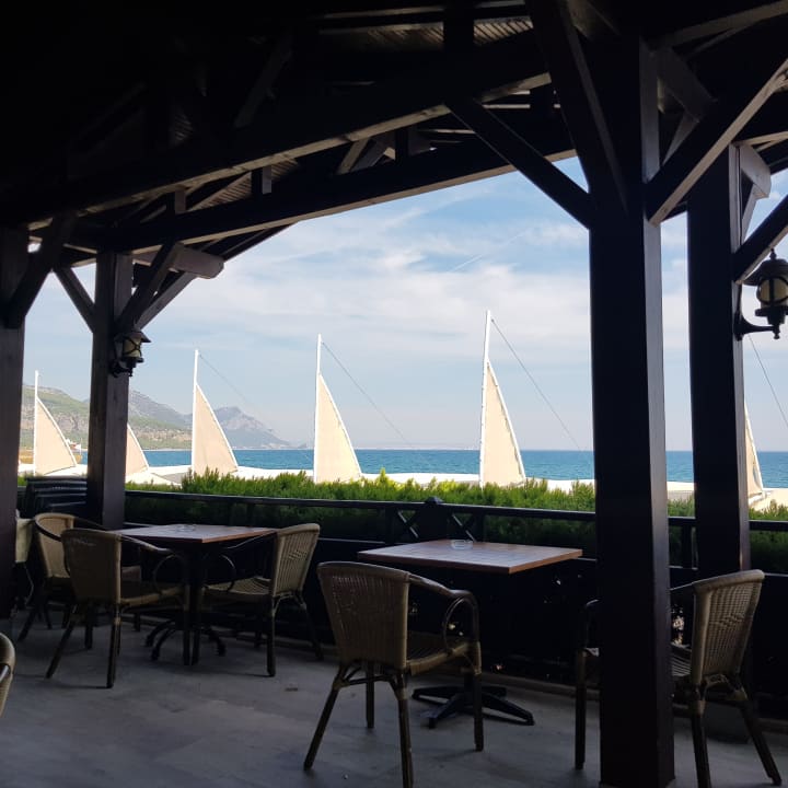 Außenansicht Crystal Flora Pearl Collection