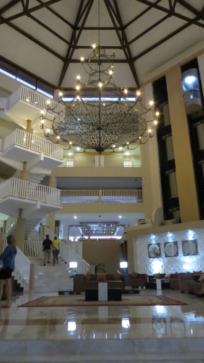 Lobby Sirenis Tropical Varadero