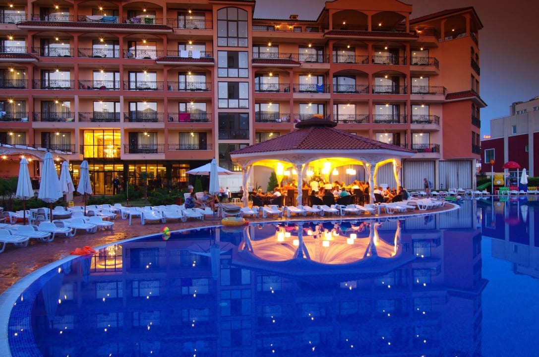 Poolanlage-Nacht Hotel&SPA Diamant Residence