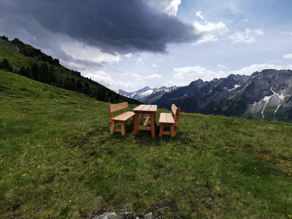 Ausblick Hotel & Pension Strolz