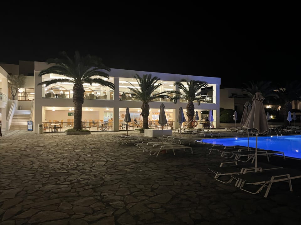 Pool Porto Bello Beach