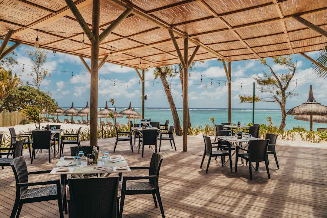 Gastro Crystals Beach Resort Belle Mare, a member of Radisson Individuals
