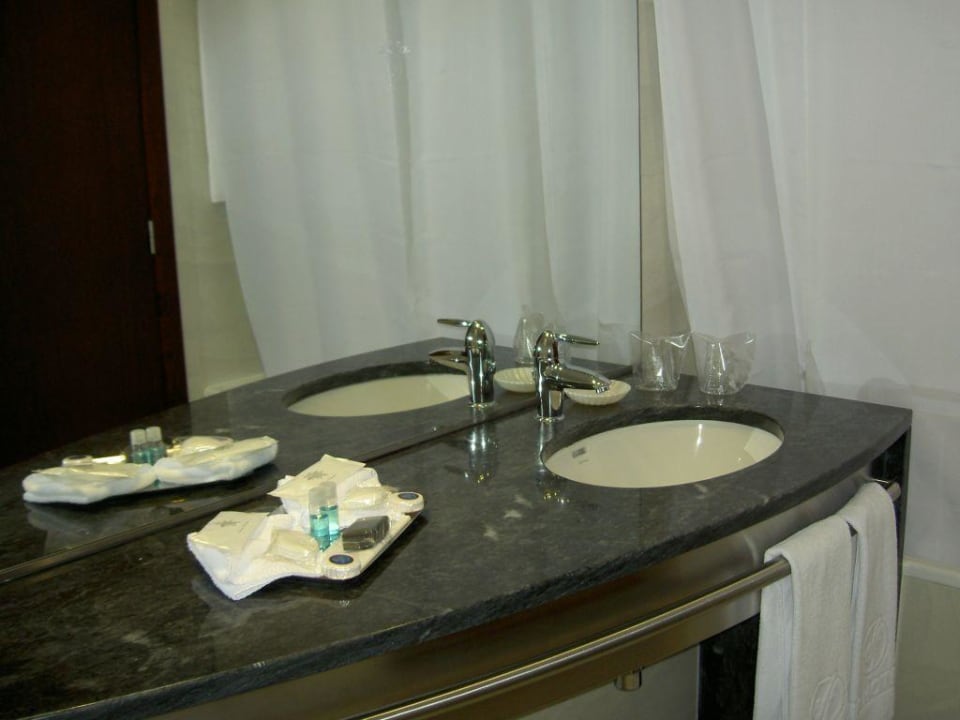 Zimmer 717 VIP Executive Azores Hotel