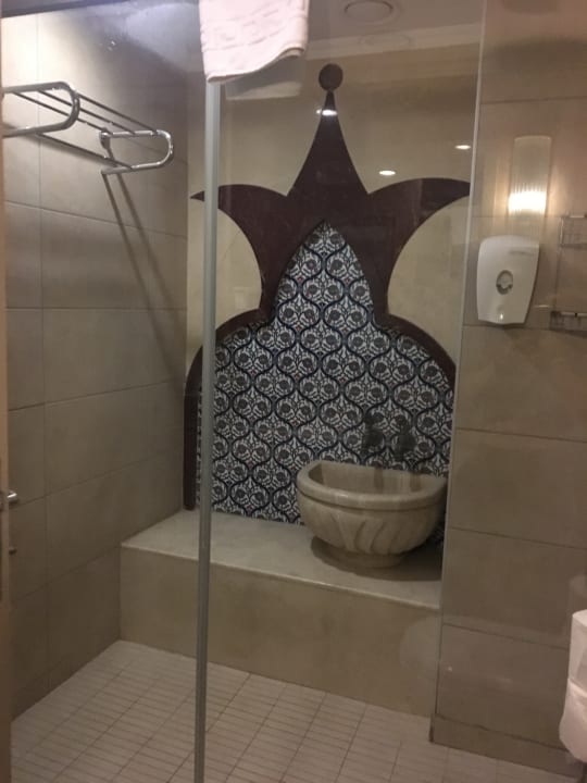 Zimmer Well Palace Side