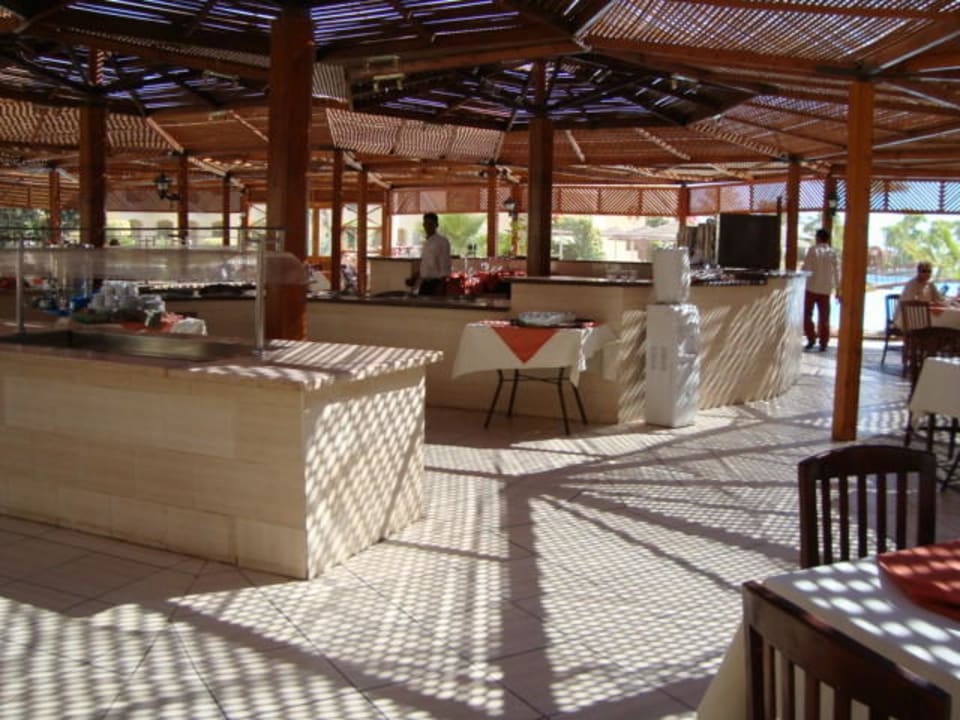 Mal wieder nur ein leeres, schmutziges Büffet Xanadu Club Makady Bay