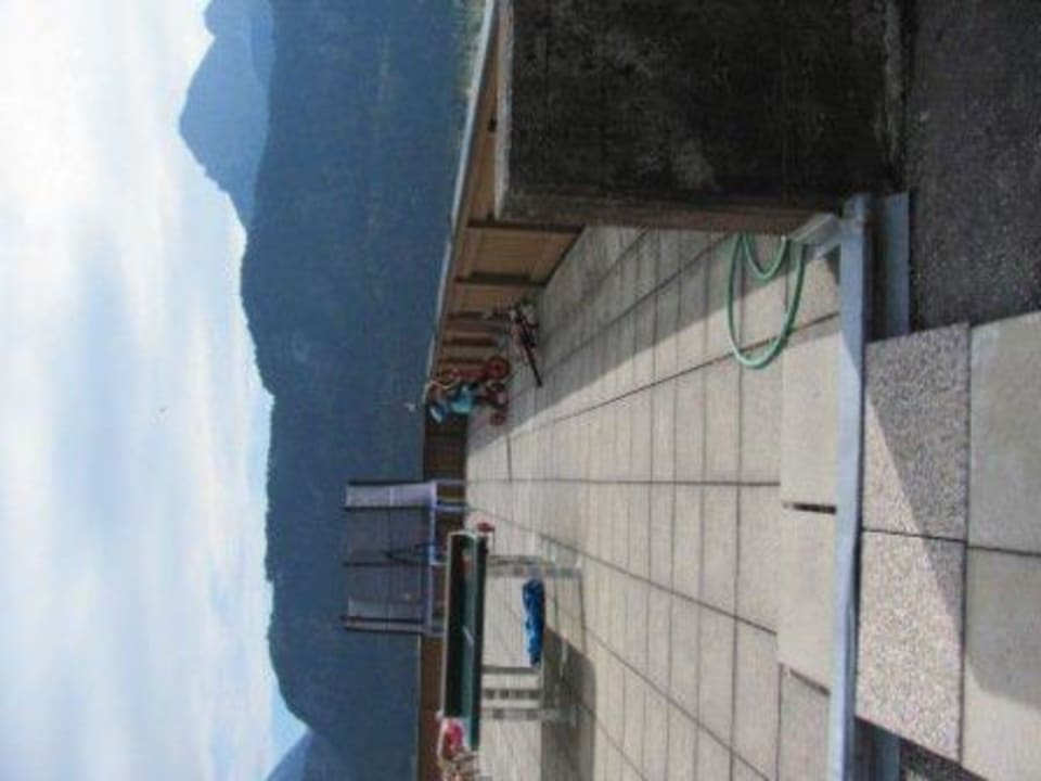 Blick auf Trampolin Haus Diana