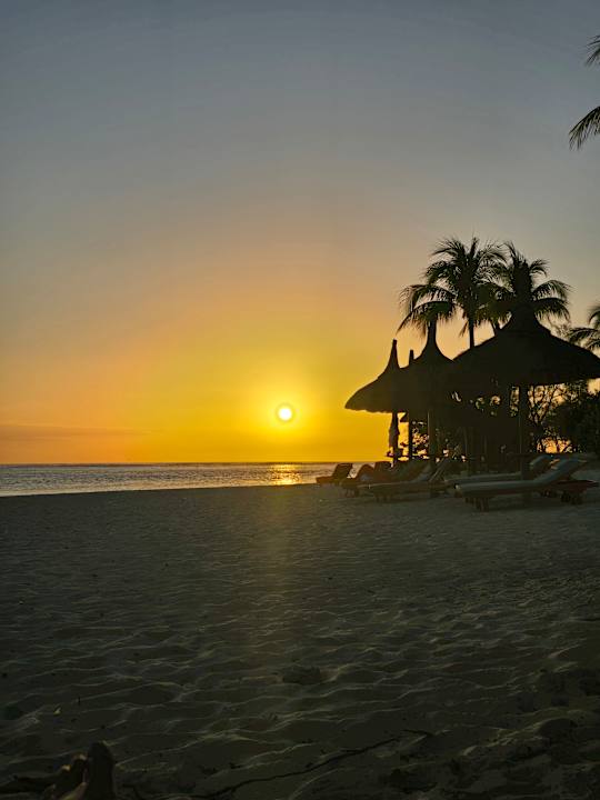 Strand Sands Suites Resort & Spa