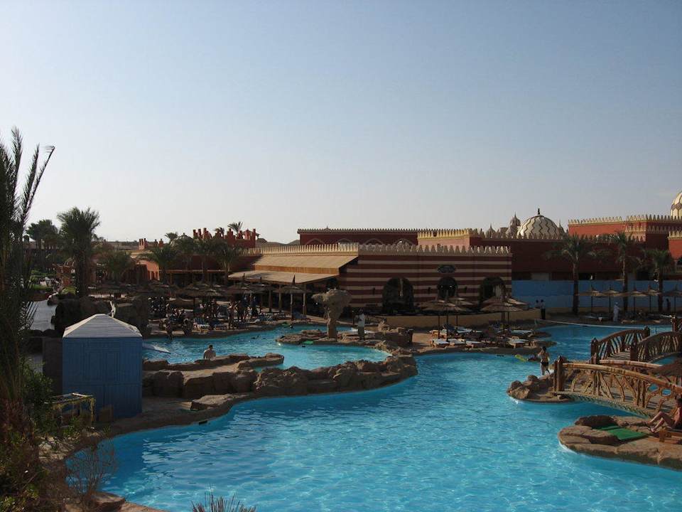 Активный бассейн Pickalbatros Alf Leila Wa Leila Resort - Neverland Hurghada
