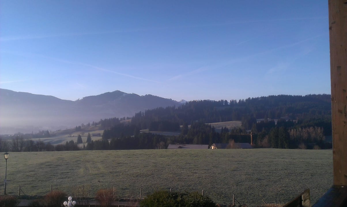 Der erste Morgen, Block vom Balkon Mittelburg Wellnesshotel