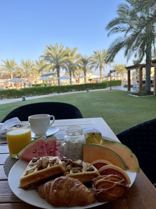 Gastro Saadiyat Rotana Resort &  Villas