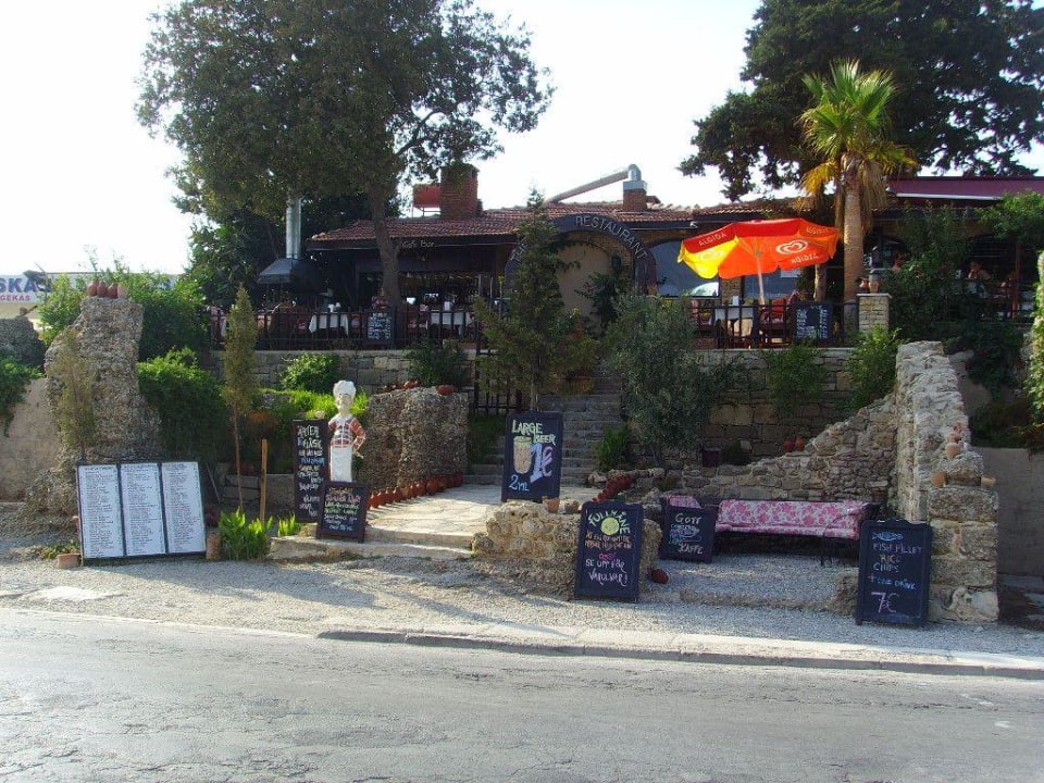 Restaurant Leda Beach Hotel