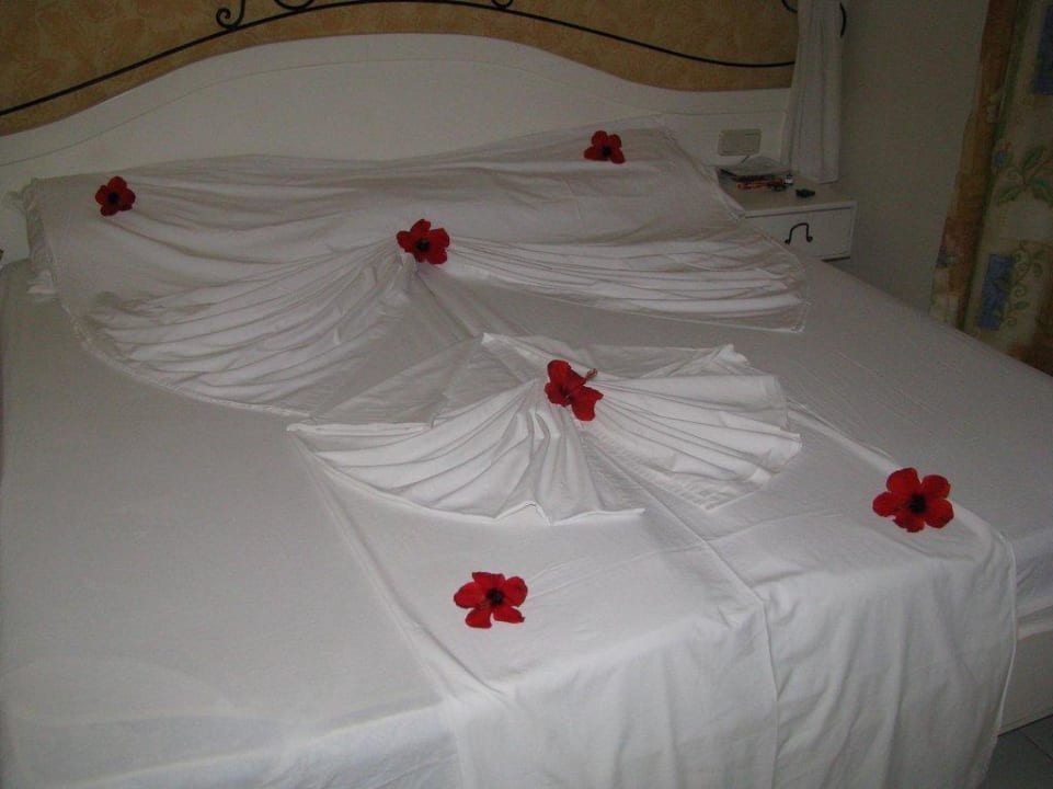 Geschmücktes Bett Houda Golf & Beach Club