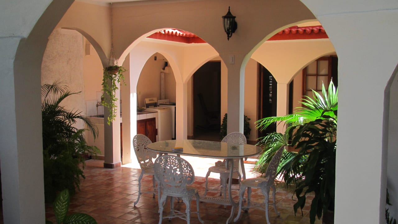 Speisebereich - trocken und schattig Hostal Puerto De Casilda