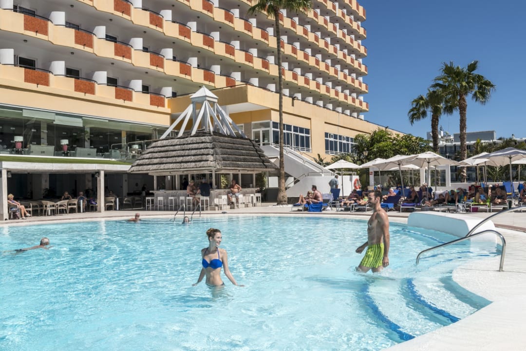 Pool allsun Hotel Lucana