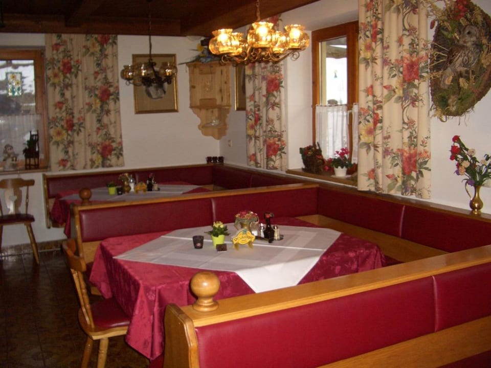 Gaststube Hotel-Pension Ötzmooshof