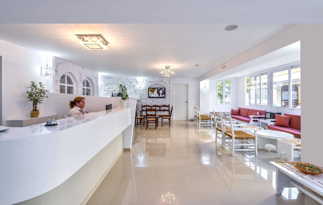 Reception HARPIN Happy Days Beach Hotel