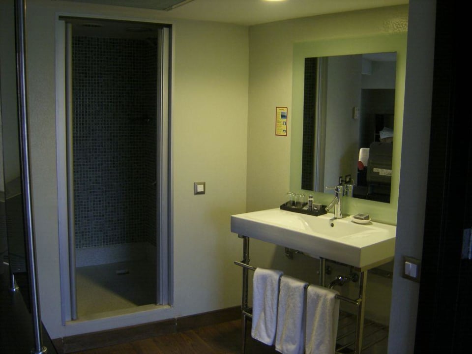 Großes Bad im Familienzimmer Limak Lara Deluxe Hotel & Resort
