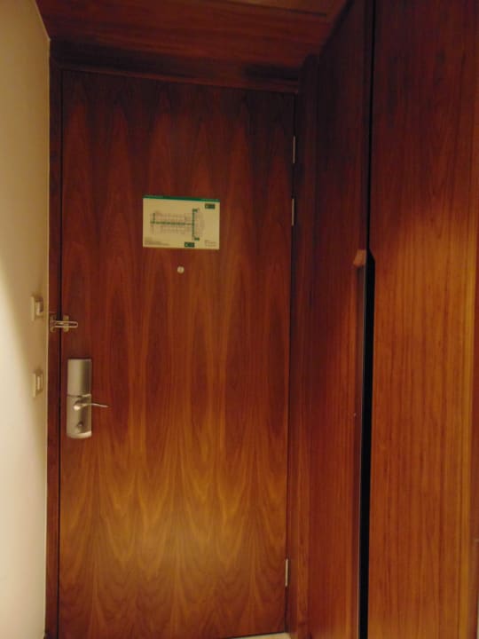 Zimmer Crowne Plaza Nairobi Airport