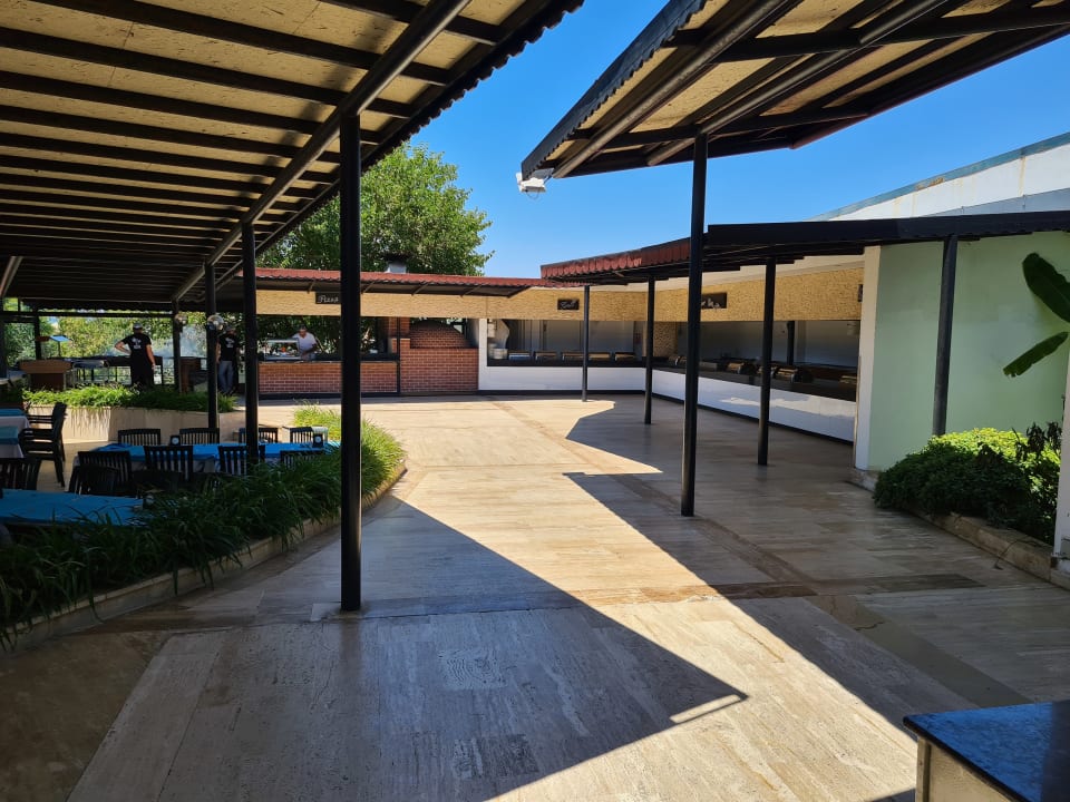 Gastro Sunrise Resort Hotel