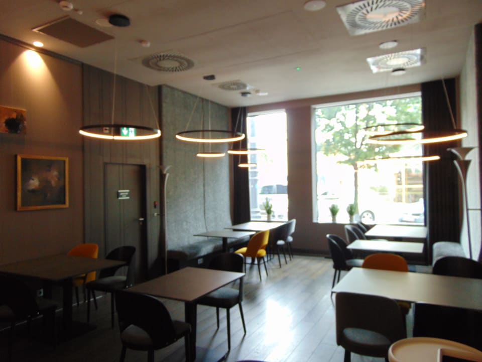 Lobby Hampton By Hilton Poznan Old Town
