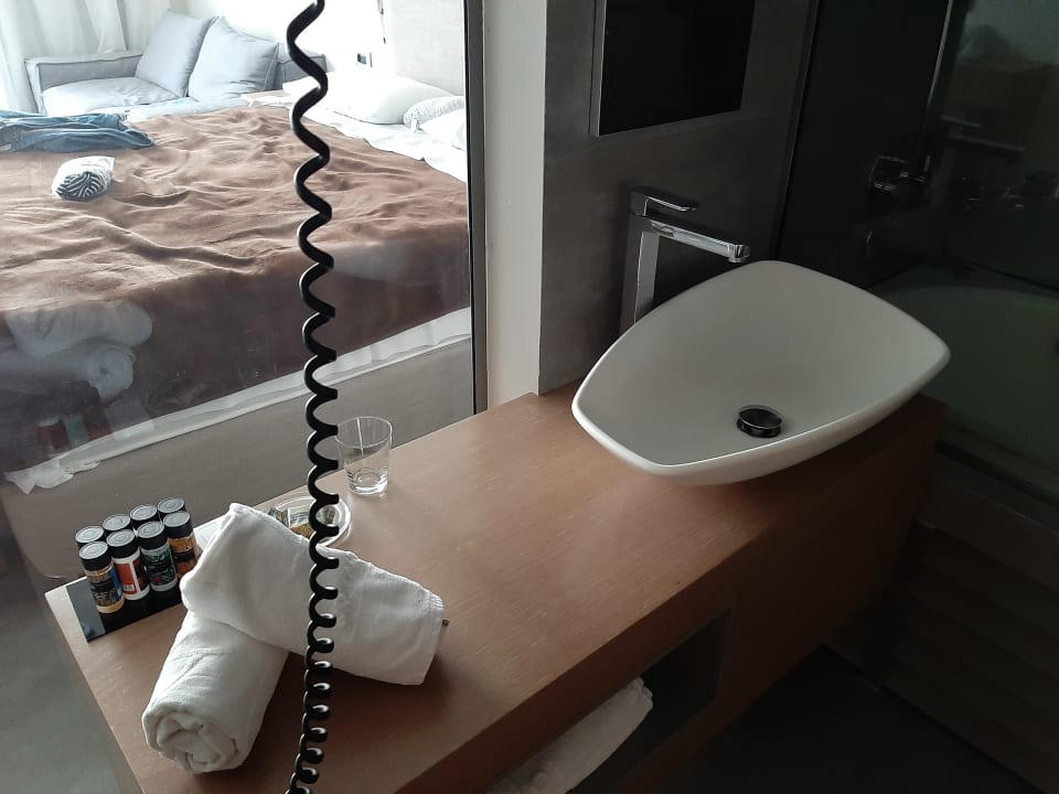Zimmer The Ixian Grand & All Suites