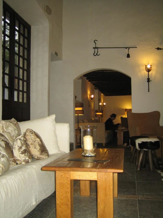 Barraum Hotel Es Port