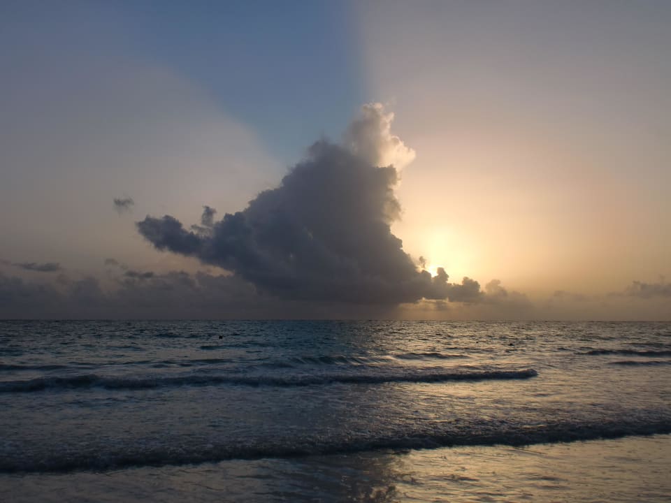 Sonnenaufgang Vik Hotel Arena Blanca & Cayena Beach