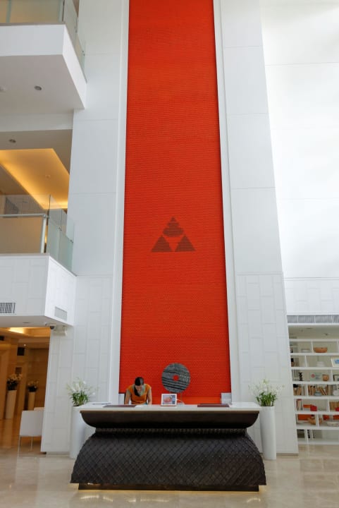 Rezeption Dusit Suites Hotel Ratchadamri, Bangkok