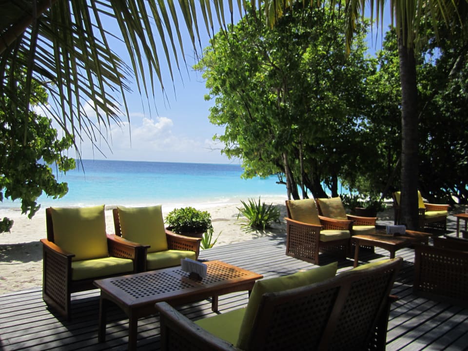 Strandbar NH Collection Maldives Reethi Resort