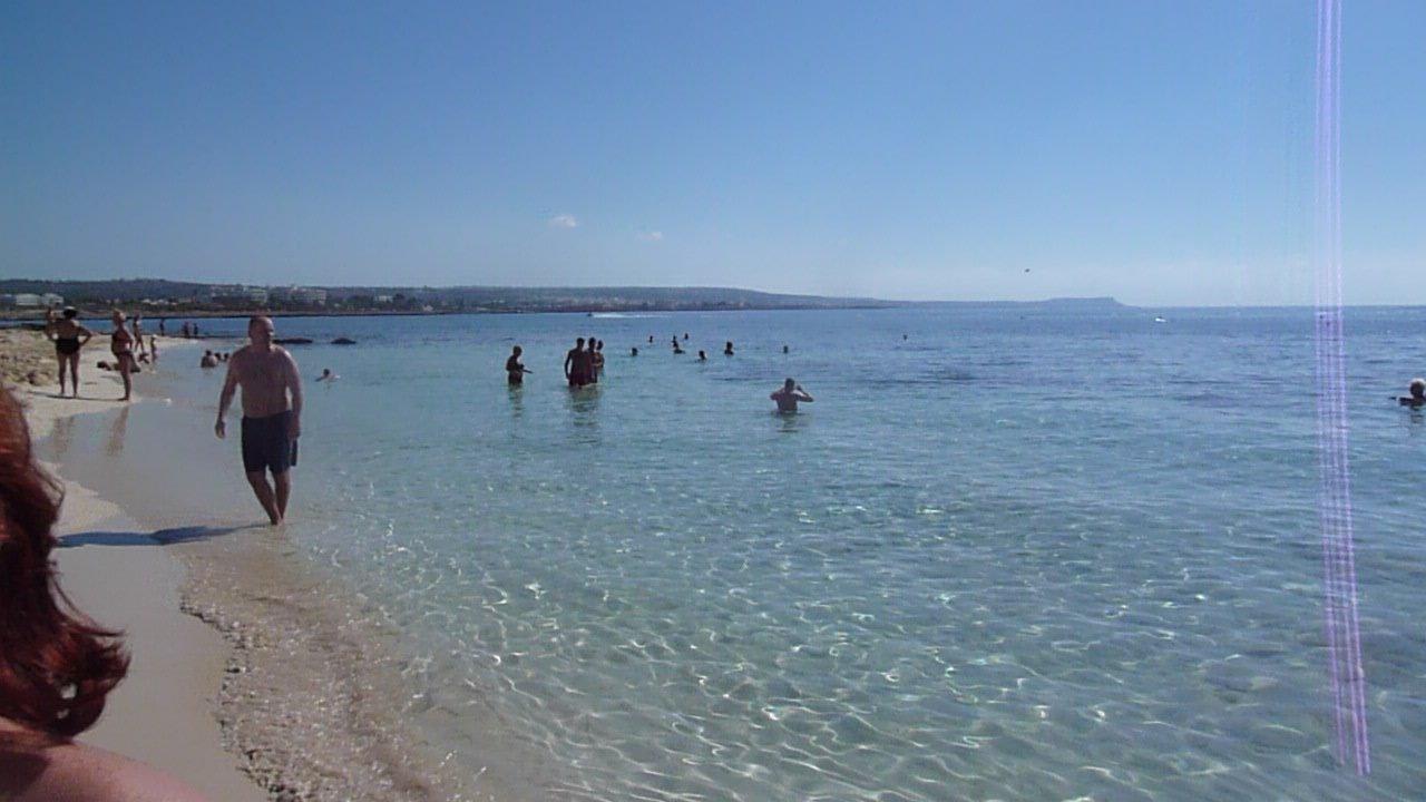 Weitläufiger sauberer Strand Asterias Beach